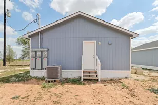 1087 Schubert Ln, Kyle, TX 78640 - Photo 17