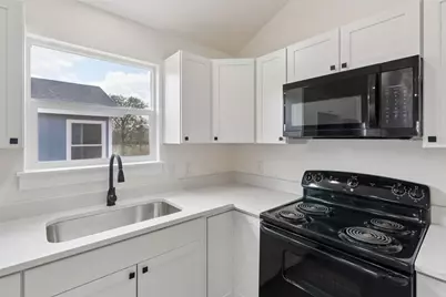 1087 Schubert Lane #E, Kyle, TX 78640 - Photo 9