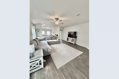 217 Yoakum Street, Leander, TX 78641 - Photo 3