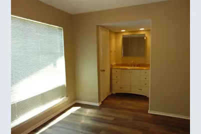 7503 Glenhill Road, Austin, TX 78752 - Photo 7