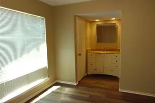 7503 Glenhill Rd, Austin, TX 78752 - Photo 7