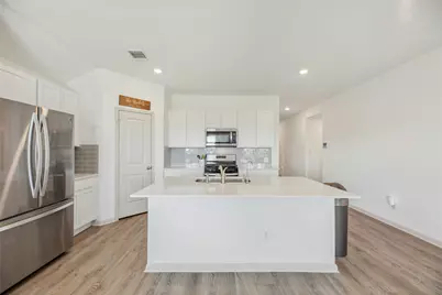 241 Sweetwater Creek Lane, Hutto, TX 78634 - Photo 7