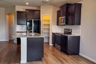 1329 Spicewood Dr, Burnet, TX 78611 - Photo 5