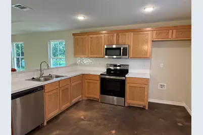 1710 E Avenue J Avenue, Lampasas, TX 76550 - Photo 3