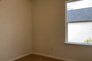 2002 W 2nd St, Taylor, TX 76574 - Photo 11