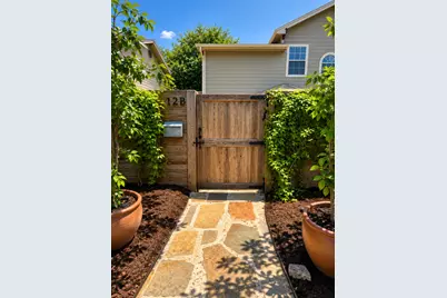 1612 N Miriam Avenue #B, Austin, TX 78702 - Photo 25