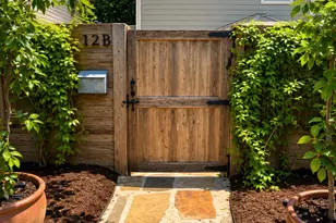 1612 N Miriam Ave, Austin, TX 78702 - Photo 25