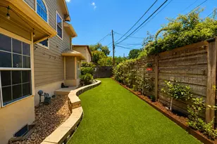 1612 N Miriam Ave, Austin, TX 78702 - Photo 29