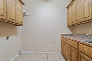 1005 Fort Davis St, Georgetown, TX 78633 - Photo 21