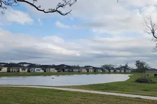 201 Water Grass Trl, Clute, TX 77531 - Photo 7