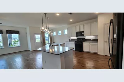 201 Water Grass Trail, Clute, TX 77531 - Photo 9