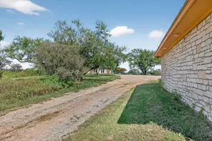 95 Gateway North N, Marble Falls, TX 78654 - Photo 11