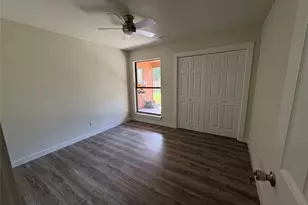 1009 Bowie St, Lockhart, TX 78644 - Photo 27