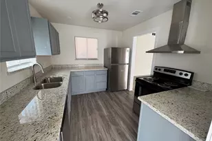 1009 Bowie St, Lockhart, TX 78644 - Photo 23