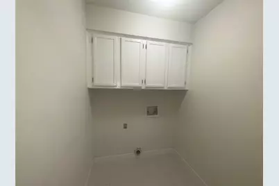 1009 Bowie Street, Lockhart, TX 78644 - Photo 23