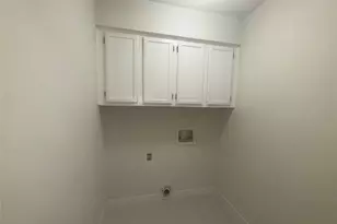 1009 Bowie St, Lockhart, TX 78644 - Photo 15