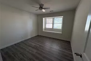 1009 Bowie St, Lockhart, TX 78644 - Photo 29