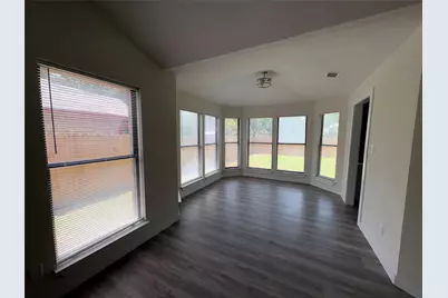 1009 Bowie Street, Lockhart, TX 78644 - Photo 19