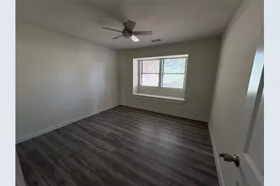 1009 Bowie Street, Lockhart, TX 78644 - Photo 29