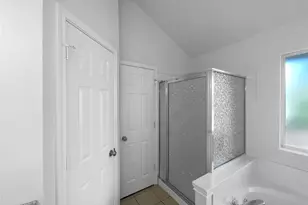 1718 Rosenborough Ln S, Round Rock, TX 78665 - Photo 21