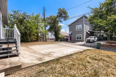 2109 Pennsylvania Avenue #B, Austin, TX 78702 - Photo 7