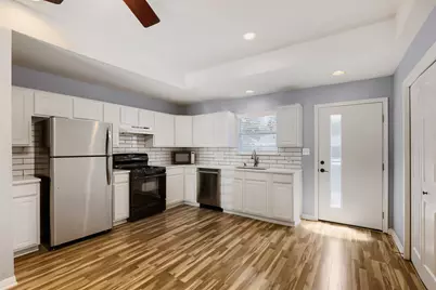 2109 Pennsylvania Avenue #B, Austin, TX 78702 - Photo 3