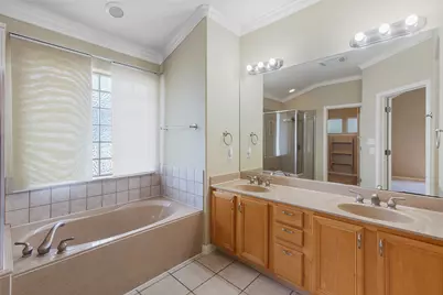 6914 Thorncliffe Drive, Austin, TX 78731 - Photo 19
