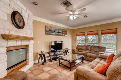 6914 Thorncliffe Drive, Austin, TX 78731 - Photo 9