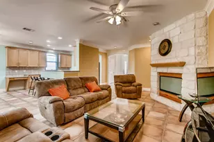 6914 Thorncliffe Dr, Austin, TX 78731 - Photo 11