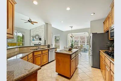 10106 Dianella Lane, Austin, TX 78759 - Photo 7