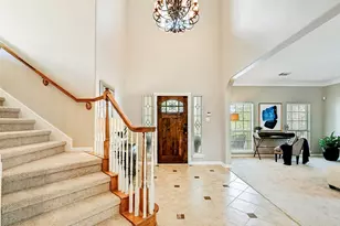 10106 Dianella Ln, Austin, TX 78759 - Photo 5