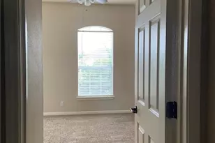 3807 Links Ln, Round Rock, TX 78664 - Photo 9