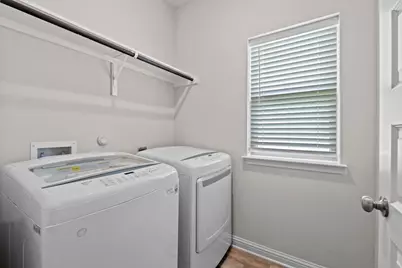7907 Mellencamp Drive #202, Austin, TX 78744 - Photo 27