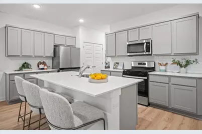 436 Lucky Avenue, Elgin, TX 78621 - Photo 5