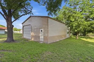 15109 Spring Hill Ln, Pflugerville, TX 78660 - Photo 3