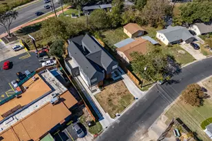6620 Isabelle Dr, Austin, TX 78752 - Photo 35