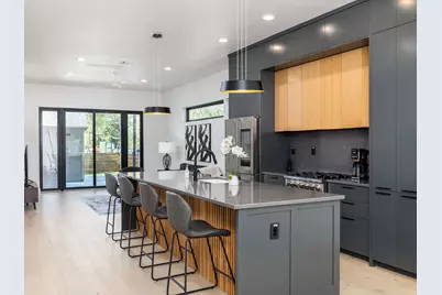 6620 Isabelle Drive #B, Austin, TX 78752 - Photo 7