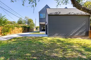 6620 Isabelle Dr, Austin, TX 78752 - Photo 31