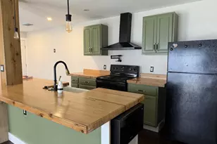 2124 Burton Dr, Austin, TX 78741 - Photo 3
