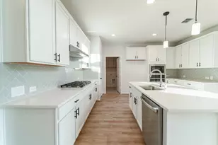 332 Hollister Dr, Liberty Hill, TX 78642 - Photo 5