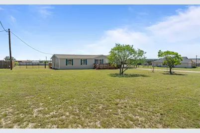 901 Thousand Oaks Trail, Liberty Hill, TX 78642 - Photo 17