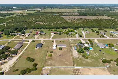 901 Thousand Oaks Trail, Liberty Hill, TX 78642 - Photo 25