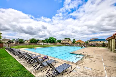 122 Holland Street, Hutto, TX 78634 - Photo 33