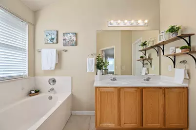 122 Holland Street, Hutto, TX 78634 - Photo 21