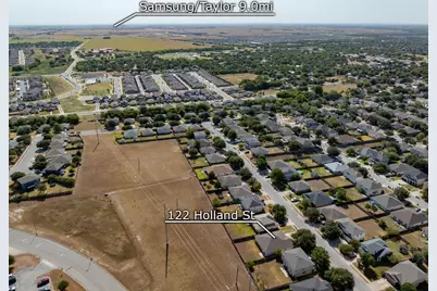 122 Holland Street, Hutto, TX 78634 - Photo 31