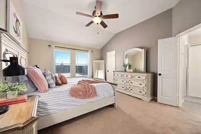 122 Holland Street, Hutto, TX 78634 - Photo 17