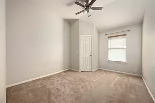 122 Holland St, Hutto, TX 78634 - Photo 21