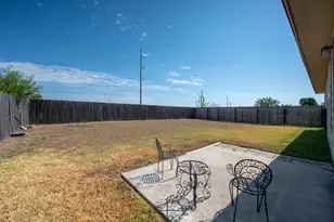 122 Holland St, Hutto, TX 78634 - Photo 25