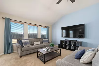 122 Holland Street, Hutto, TX 78634 - Photo 7