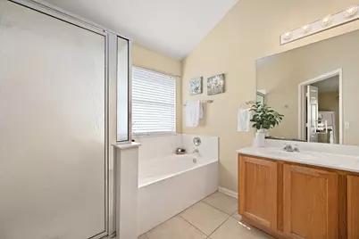 122 Holland Street, Hutto, TX 78634 - Photo 19